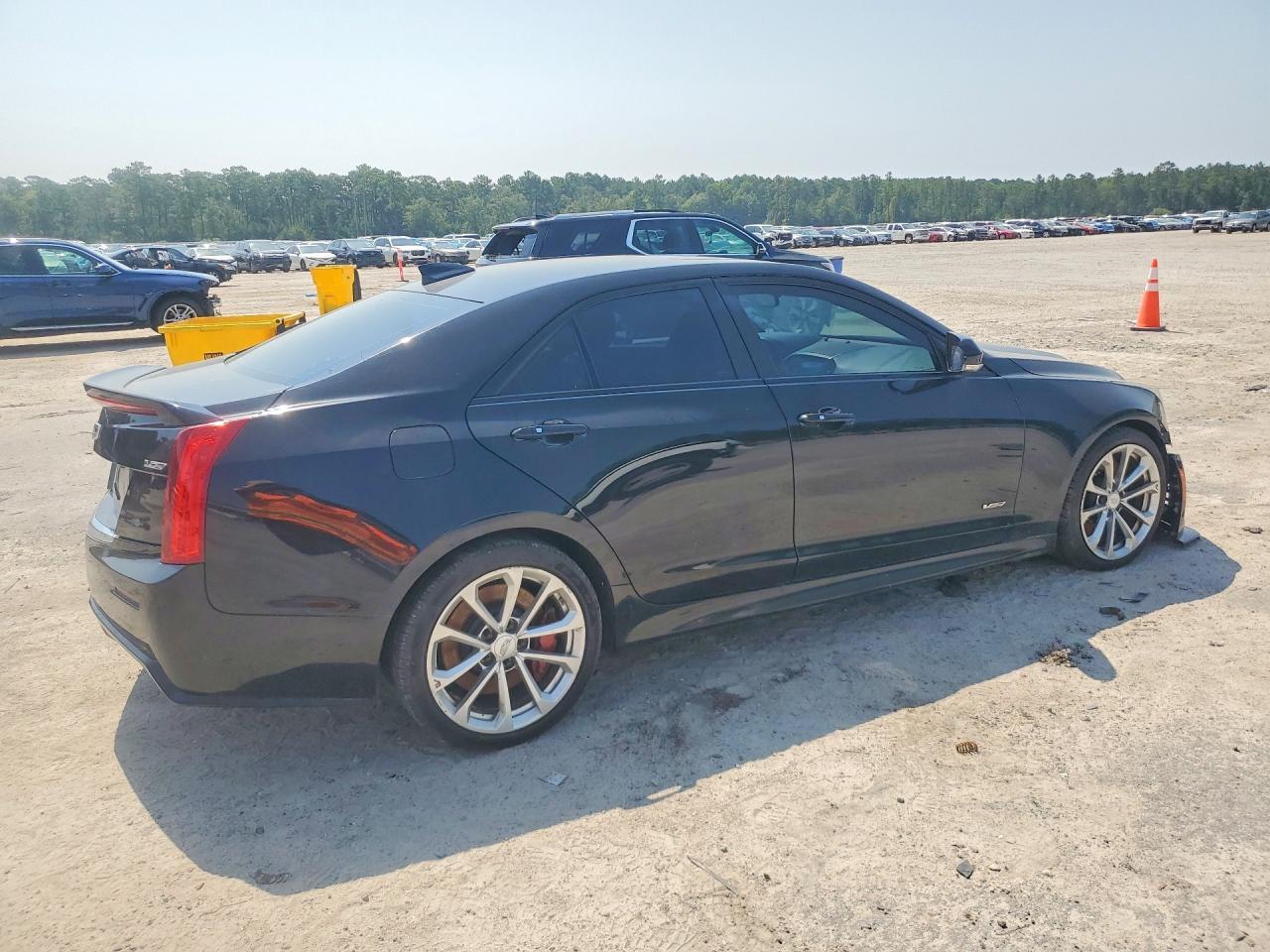2018 Cadillac Ats-V - Фото 3