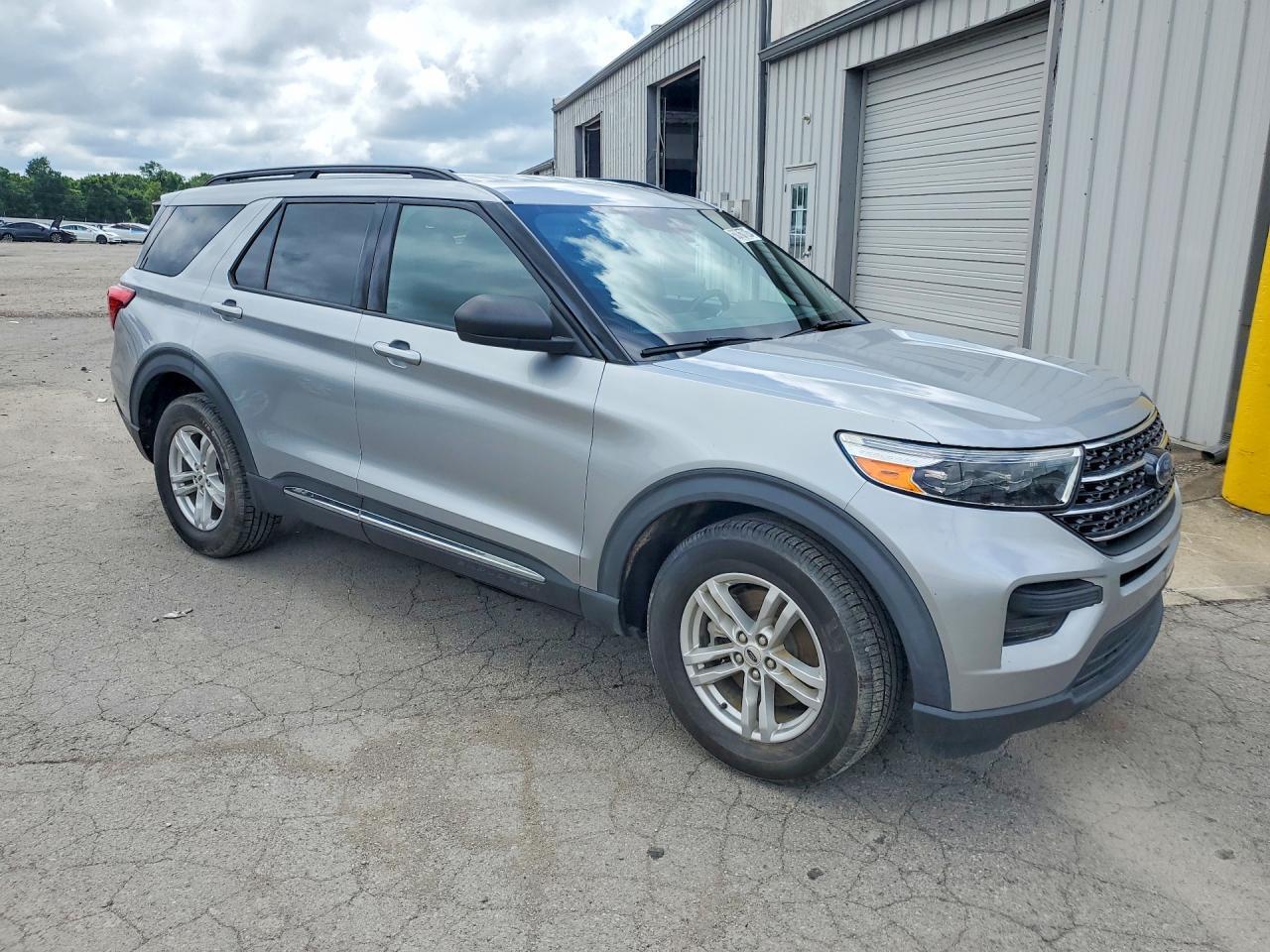 2020 Ford Explorer Xlt - Image 4