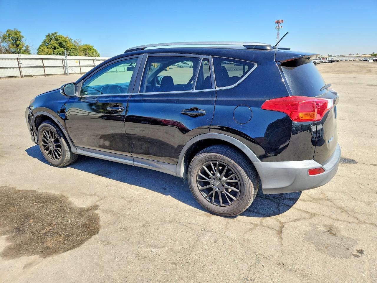 2015 Toyota Rav4 Xle - Фото 2
