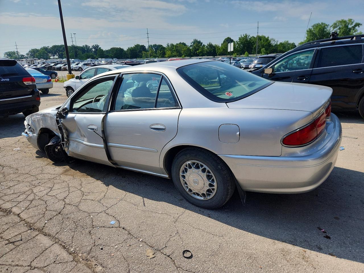 2005 Buick Century Custom - Image 2