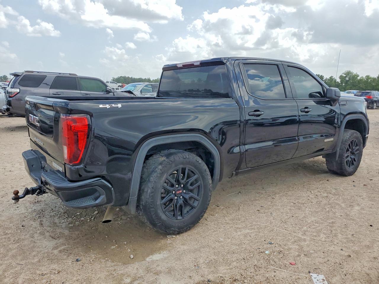 2022 GMC Sierra K1500 Elevation - Фото 3