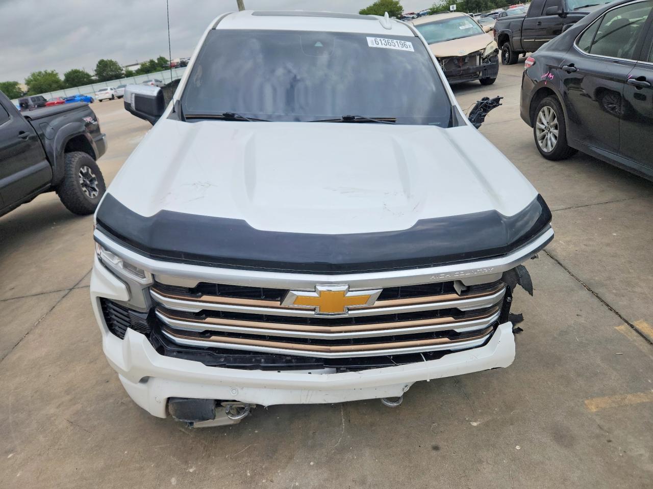 2022 Chevrolet Silverado K1500 High Country - Фото 5