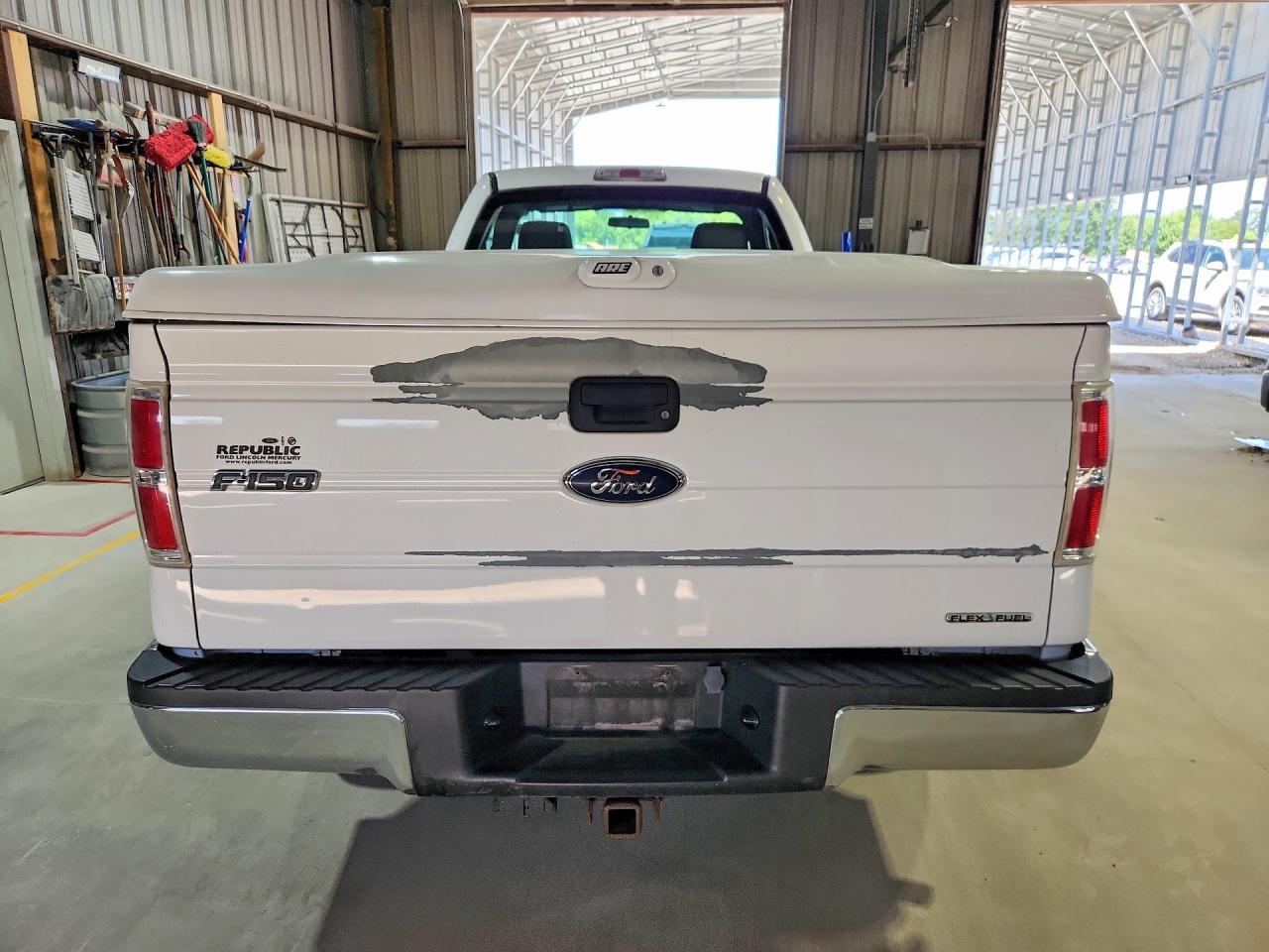 2011 Ford F150 - Фото 6