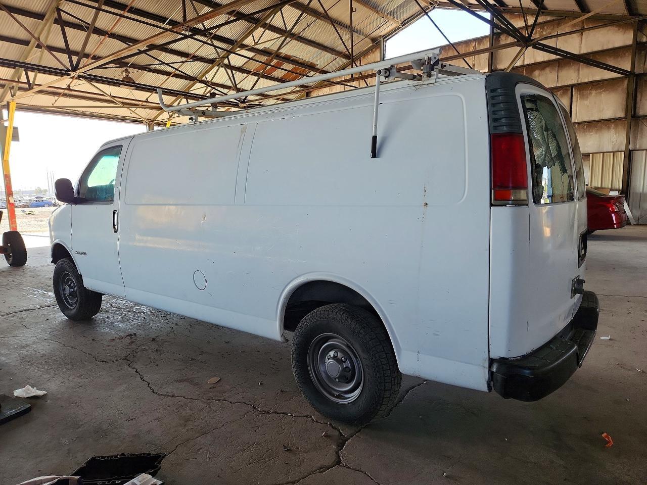 1999 Chevrolet Express G3500 - Image 2