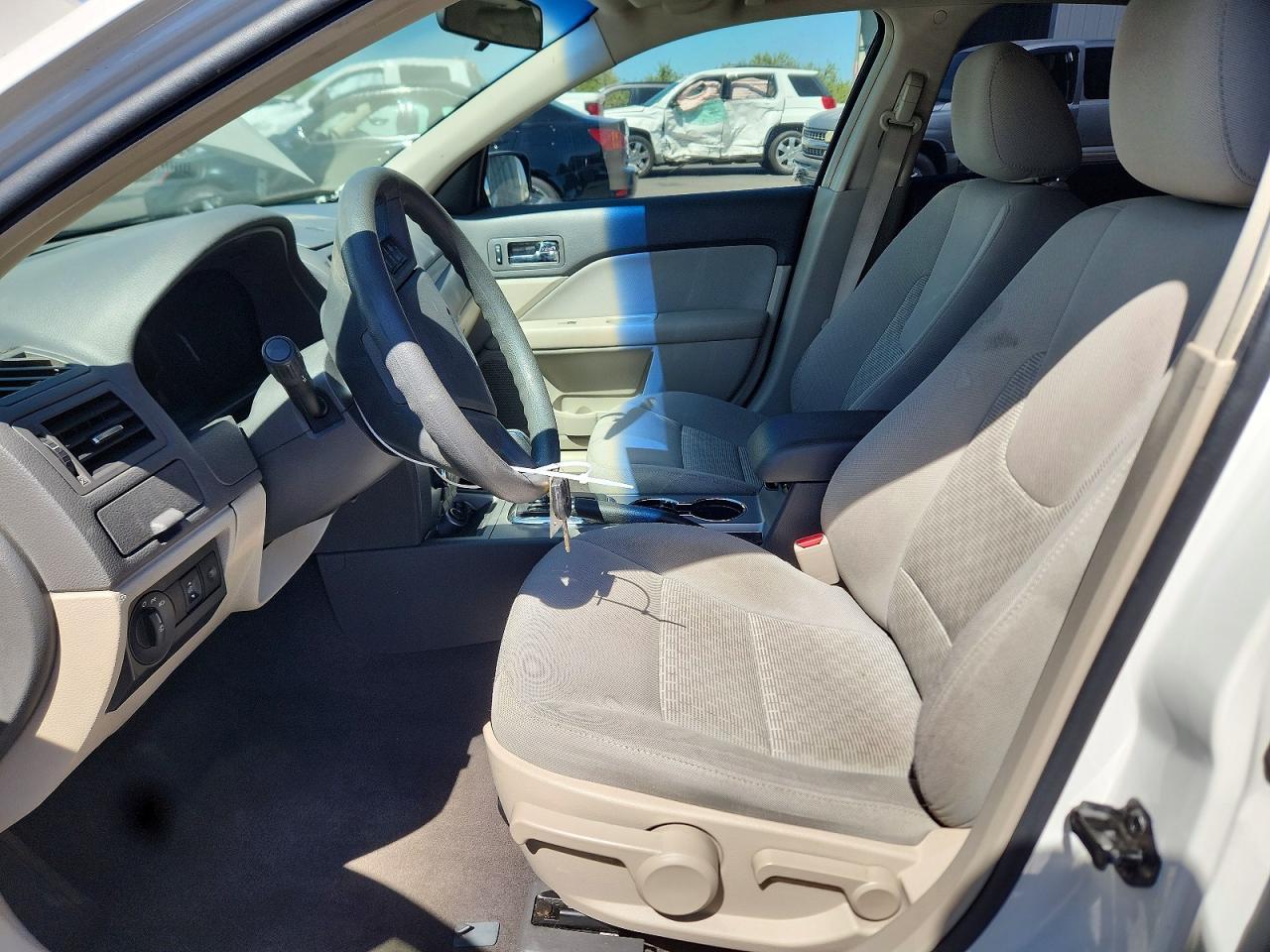 2010 Ford Fusion S - Фото 7