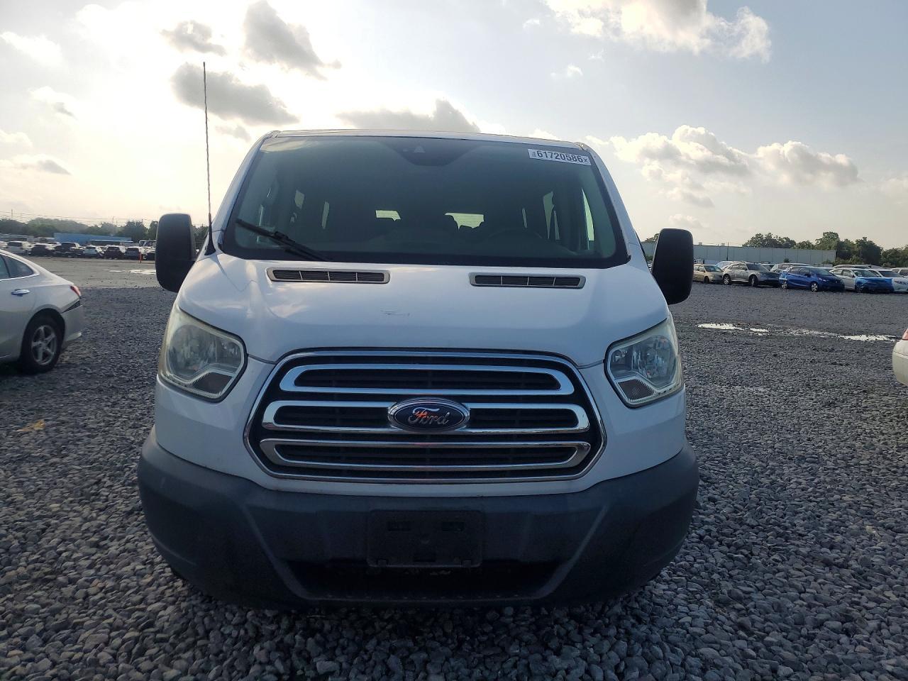 2015 Ford Transit T-150 - Image 5
