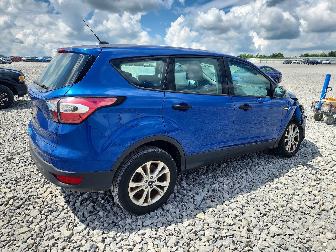 2017 Ford Escape S - Image 3