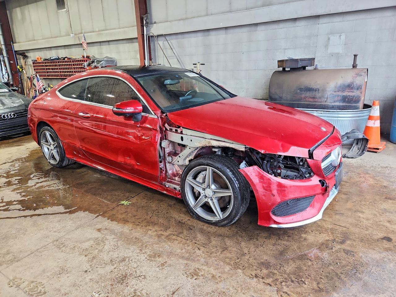 2017 Mercedes-Benz C 300 4Matic - Фото 4