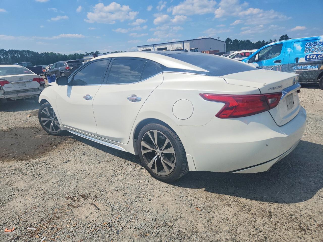 2018 Nissan Maxima Platinum - Image 2