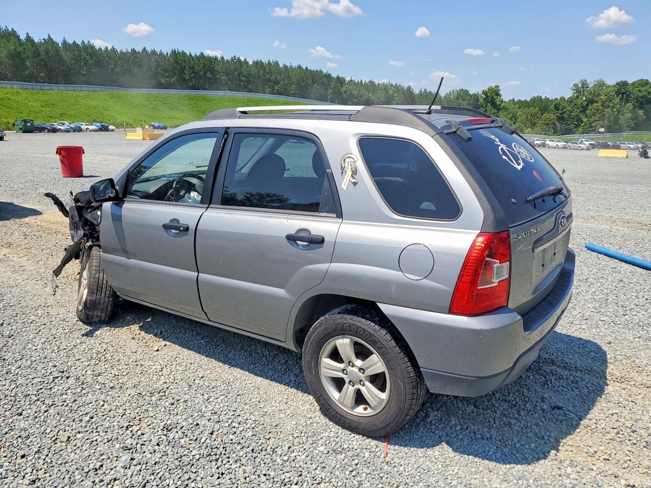 2010 Kia Sportage Lx - Image 2