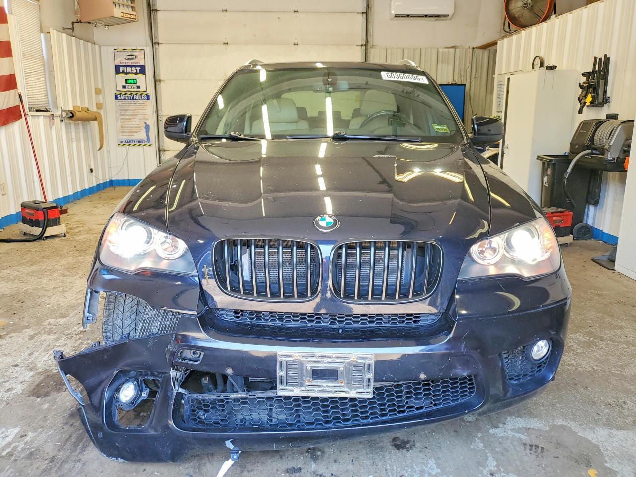 2011 BMW X5 xDrive50I - Image 5