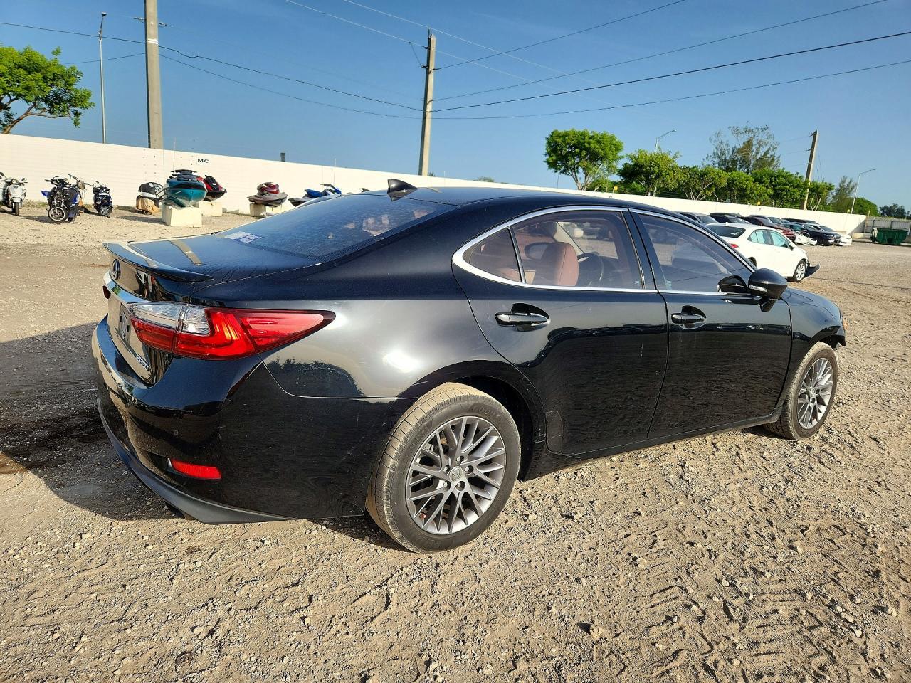 2018 Lexus Es 350 - Image 3