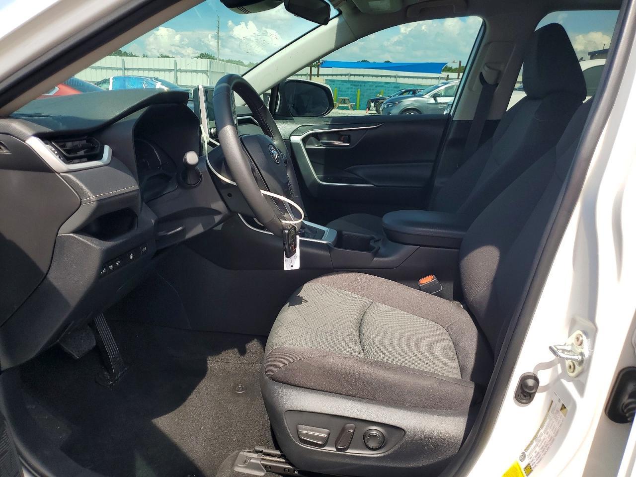 2024 Toyota Rav4 Hybrid Xle - Фото 7