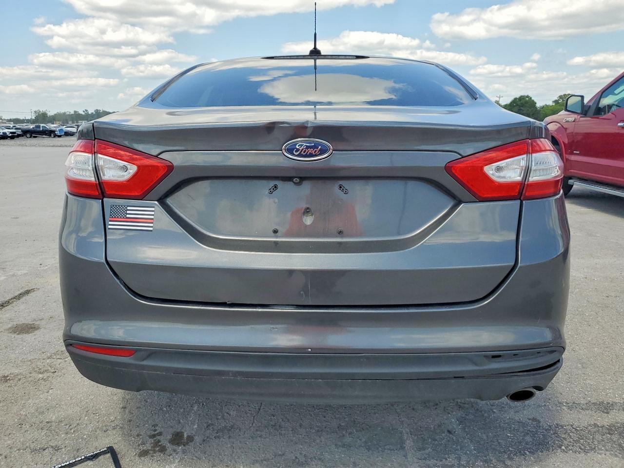 2015 Ford Fusion S - Image 6