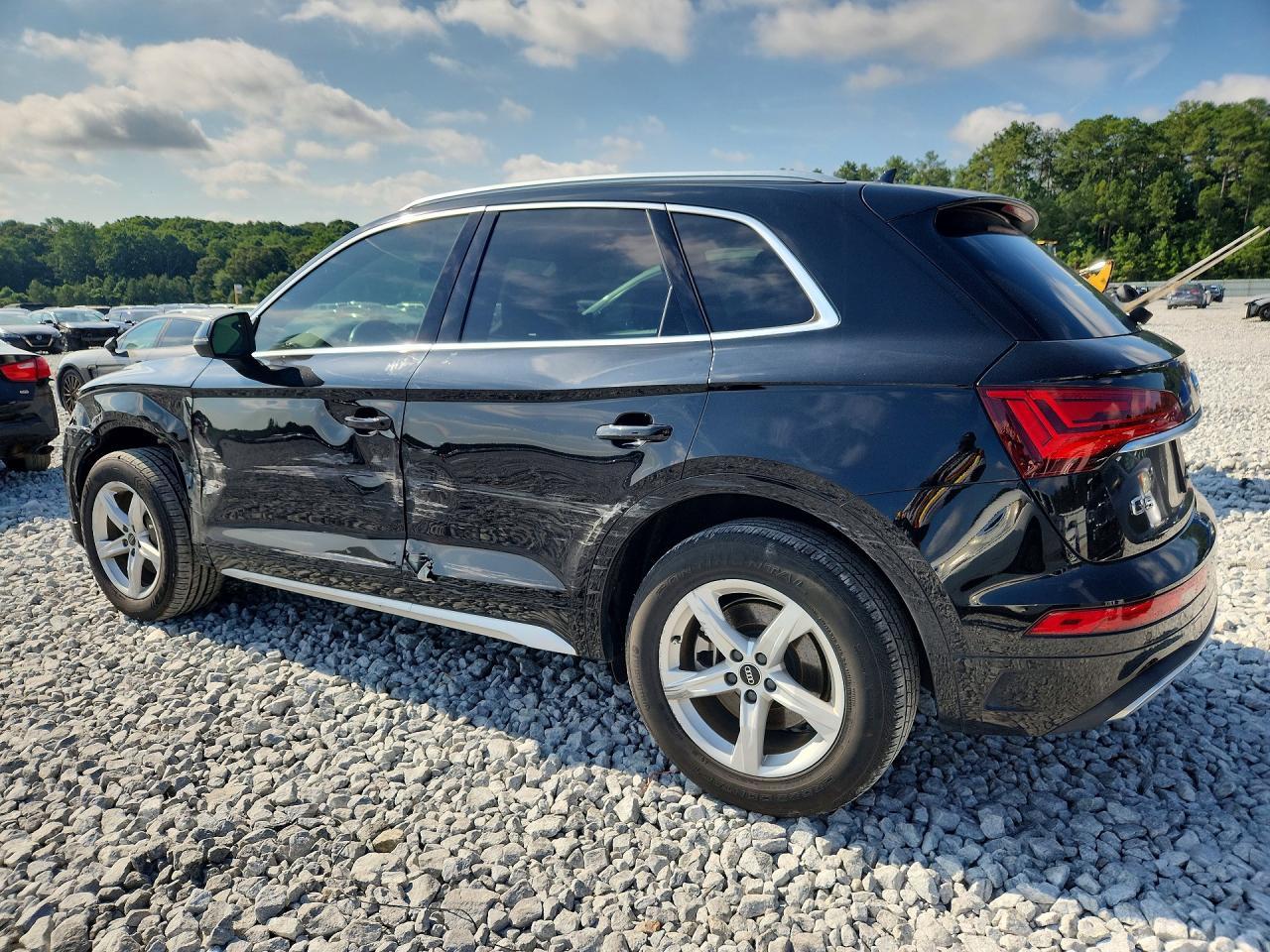 2023 Audi Q5 Premium 40 - Фото 2