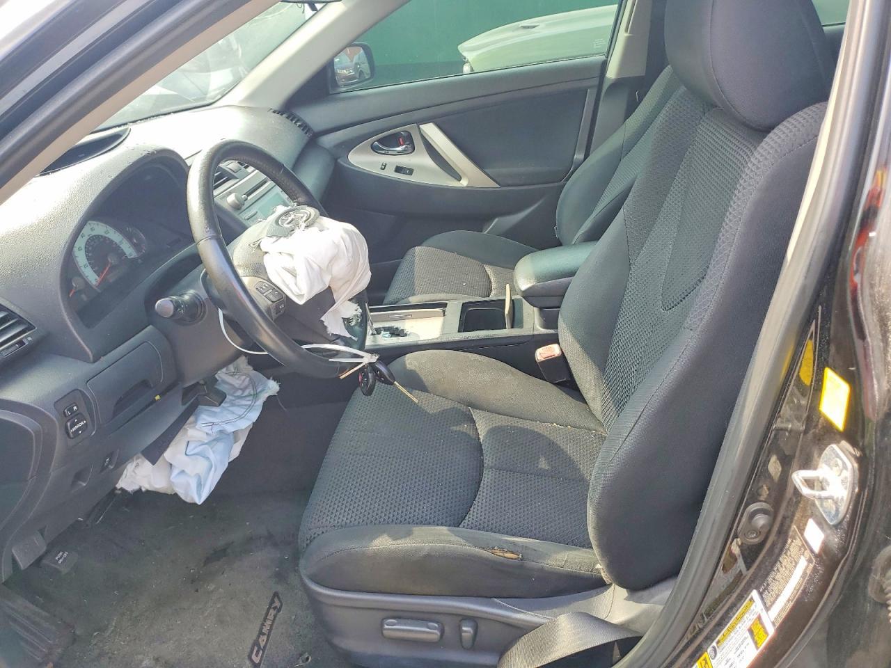 2011 Toyota Camry Se - Image 7