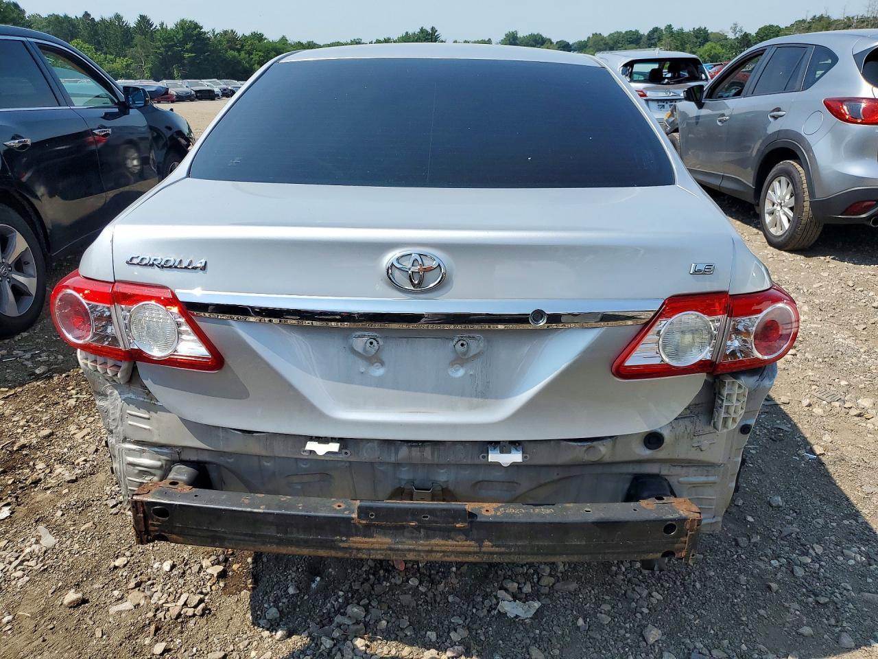 2011 Toyota Corolla Le - Фото 6