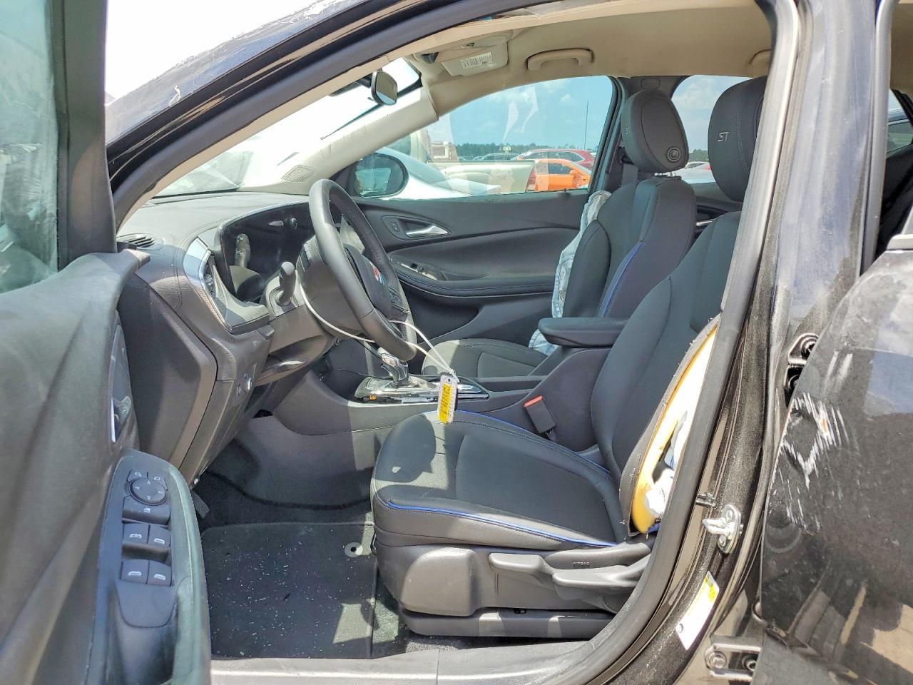 2026 Buick Encore Gx Sport Touring - Image 7