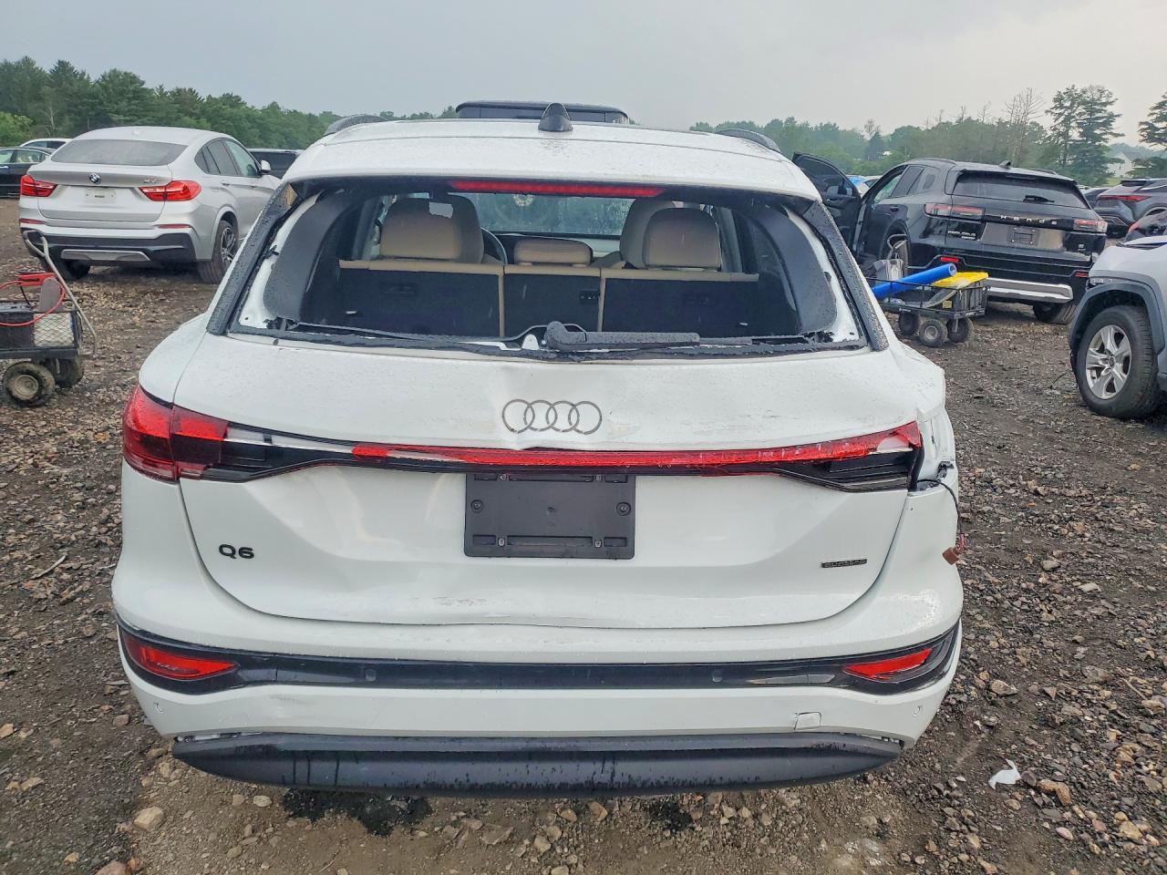 2025 Audi Q6 E-Tron Prestige - Image 6