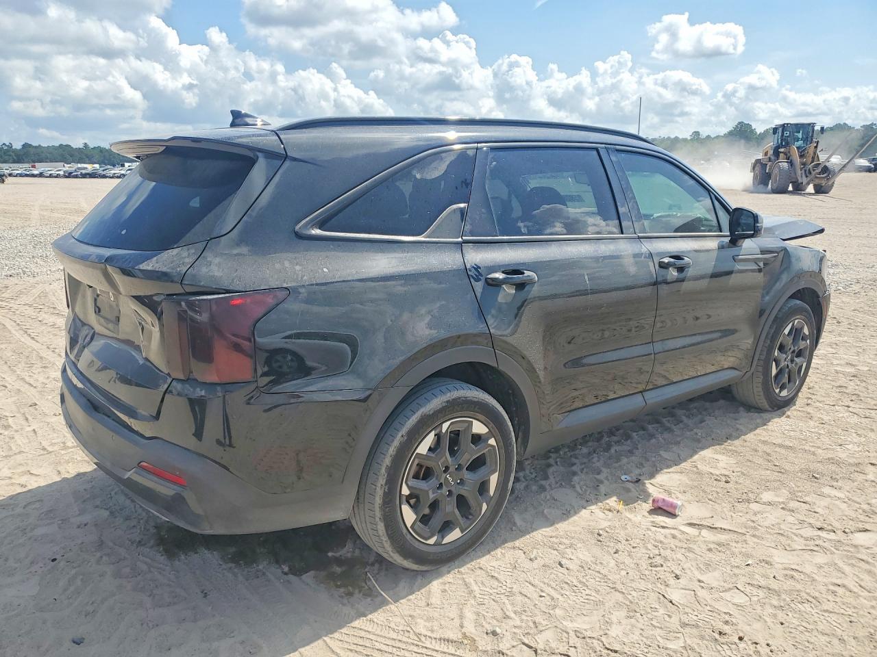 2025 Kia Sorento S - Фото 3