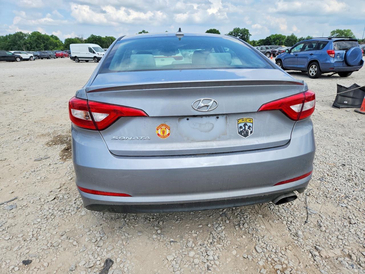 2017 Hyundai Sonata Se - Image 6