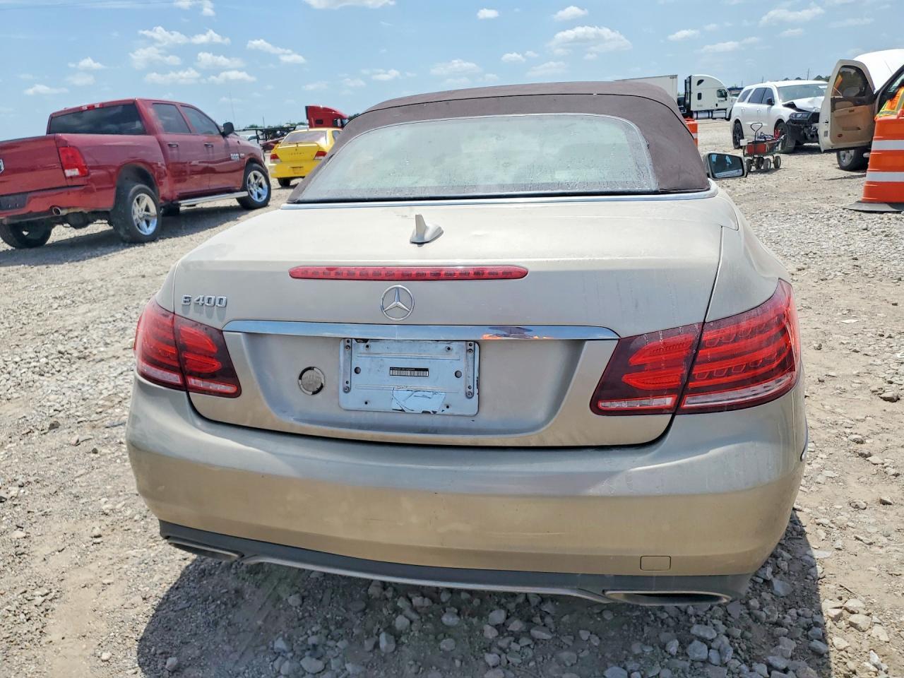 2015 Mercedes-Benz E 400 - Image 6