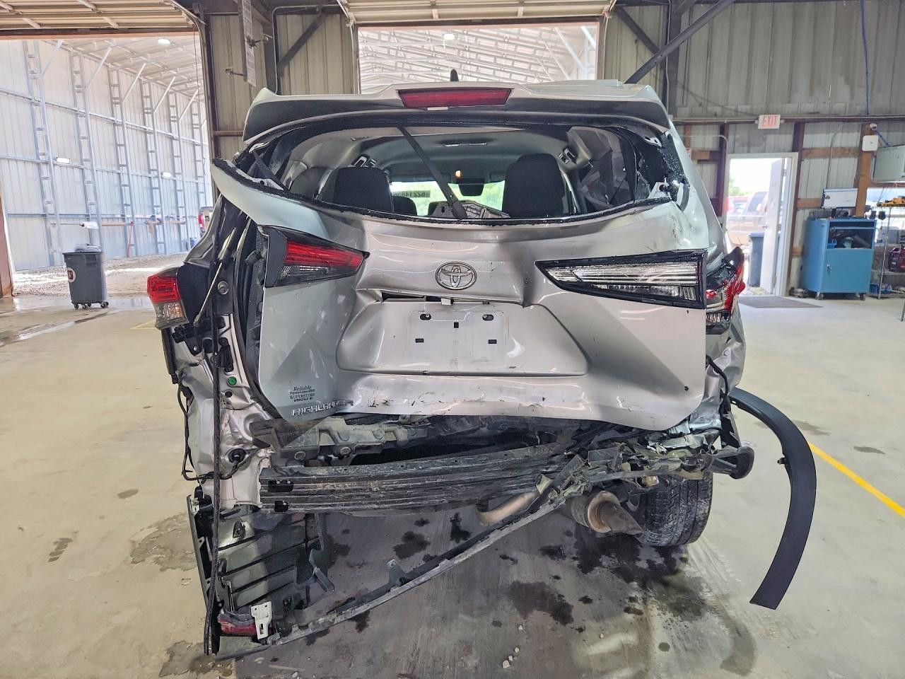 2023 Toyota Highlander L - Фото 6