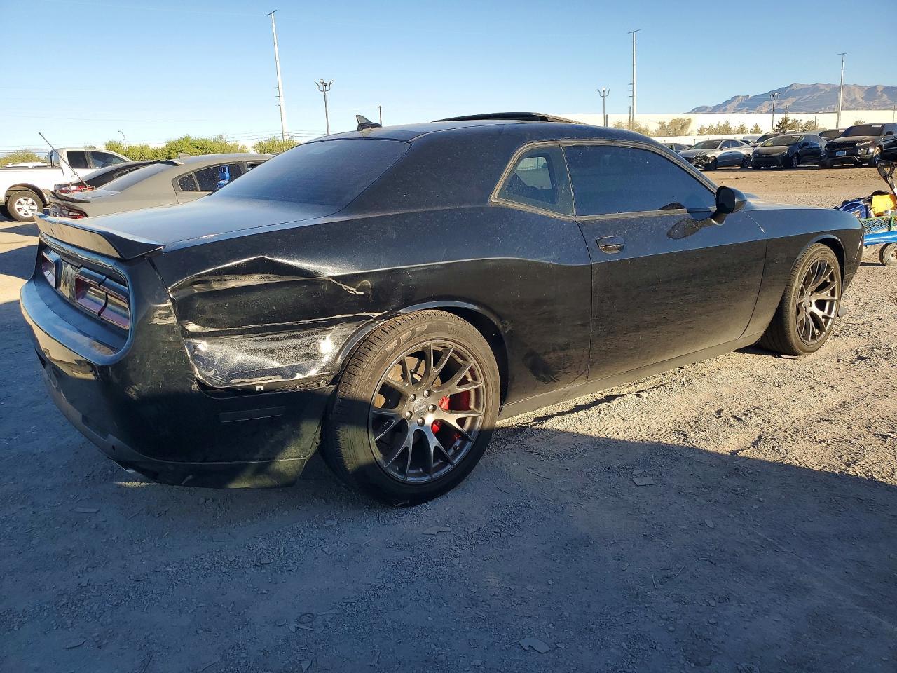 2016 Dodge Challenger Srt 392 - Image 3