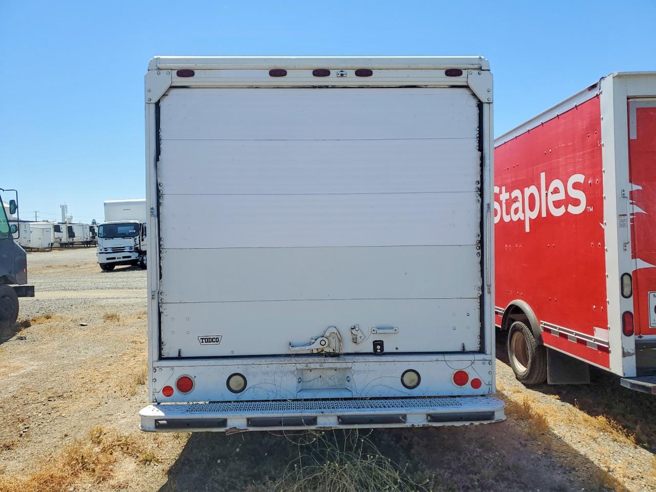2010 Ford F-59 - Фото 6