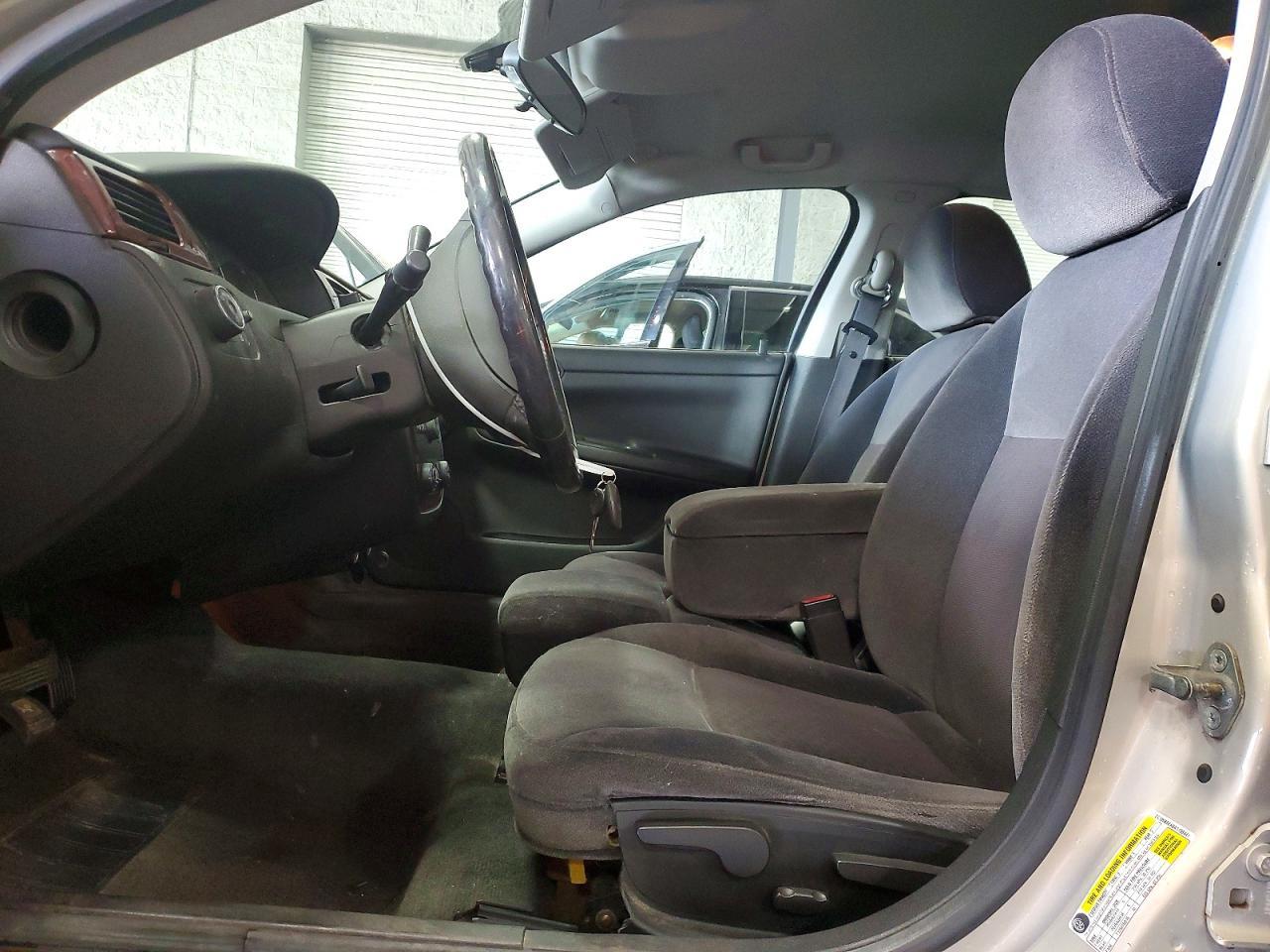 2010 Chevrolet Impala Lt - Image 7