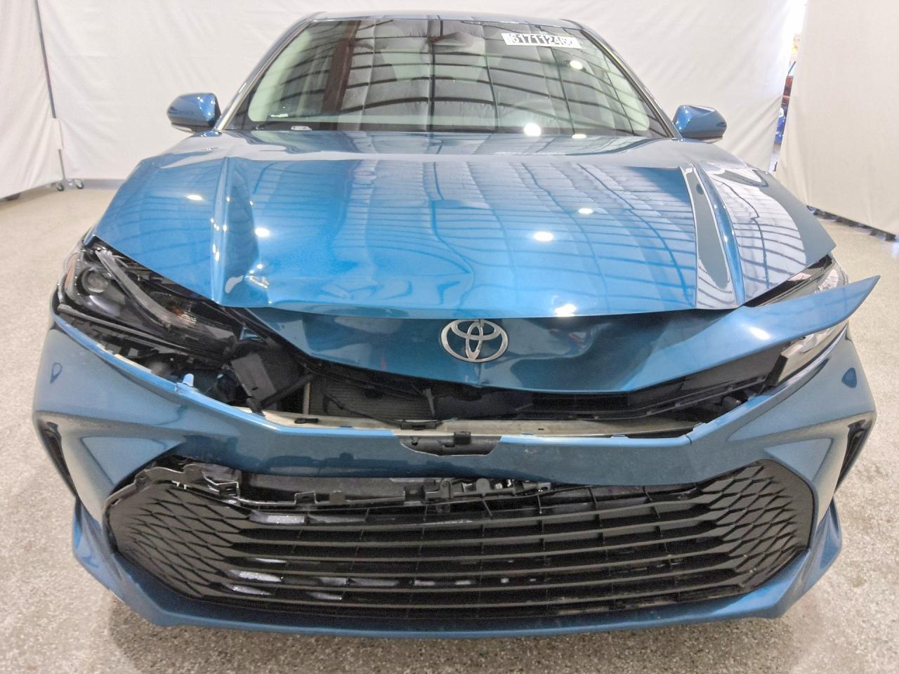 2025 Toyota Camry Le - Фото 5