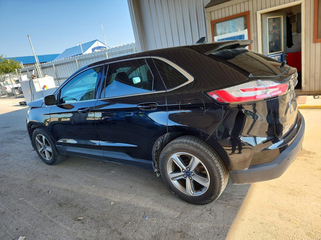 2021 Ford Edge Sel - Фото 2
