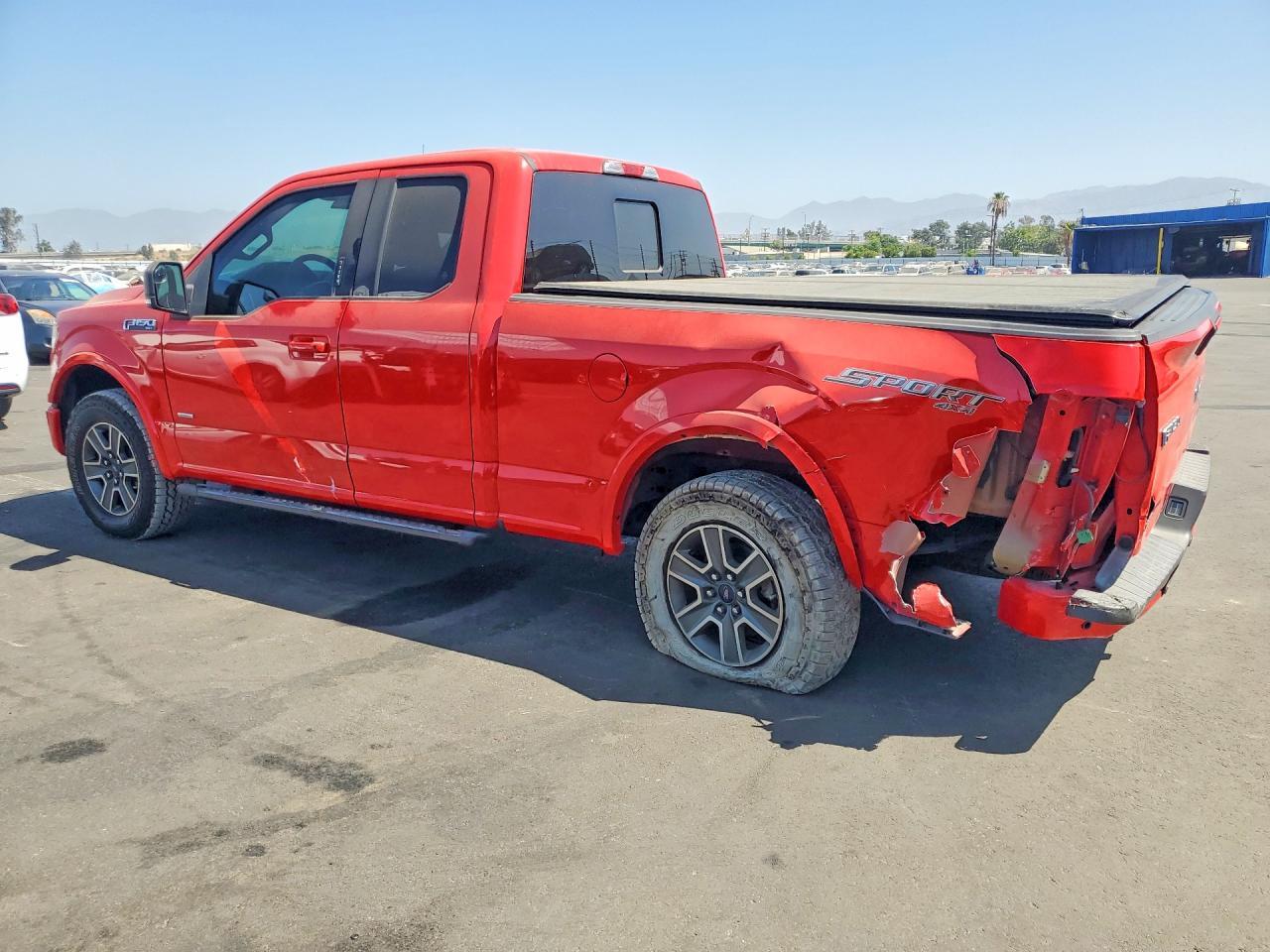 2016 Ford F150 Super Cab - Фото 2