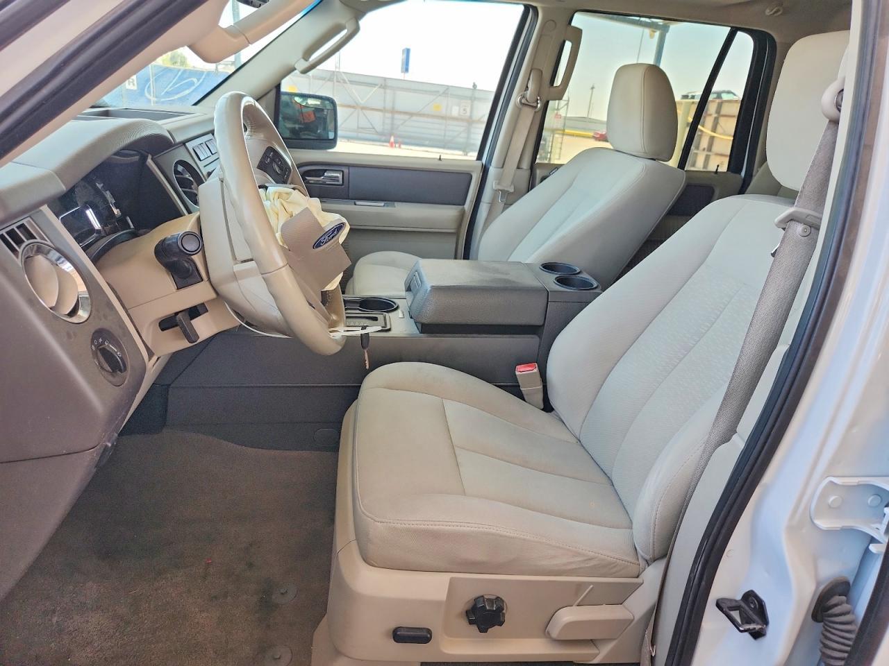 2011 Ford Expedition El Xlt - Image 7
