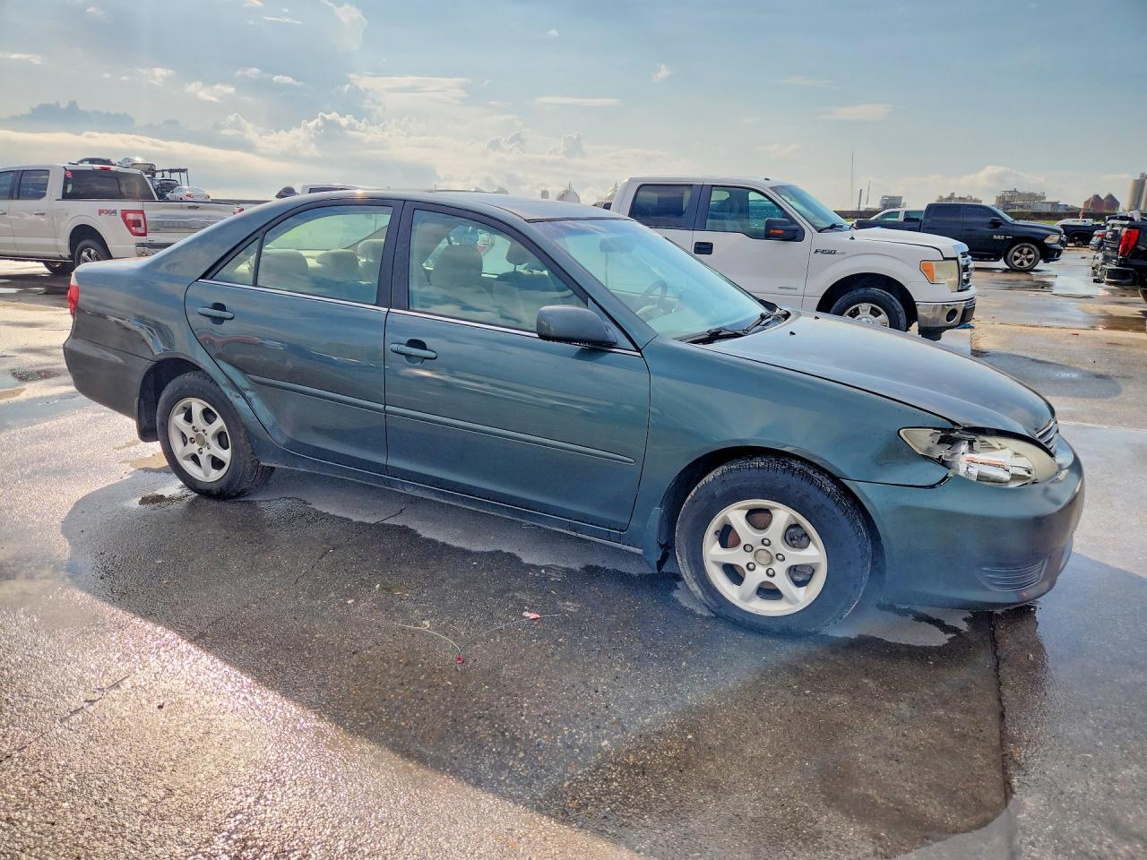 2006 Toyota Camry Le - Image 4