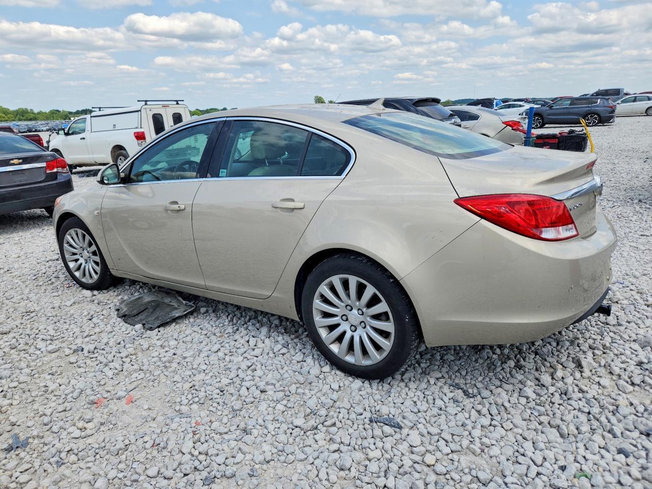 2011 Buick Regal Cxl - Image 2