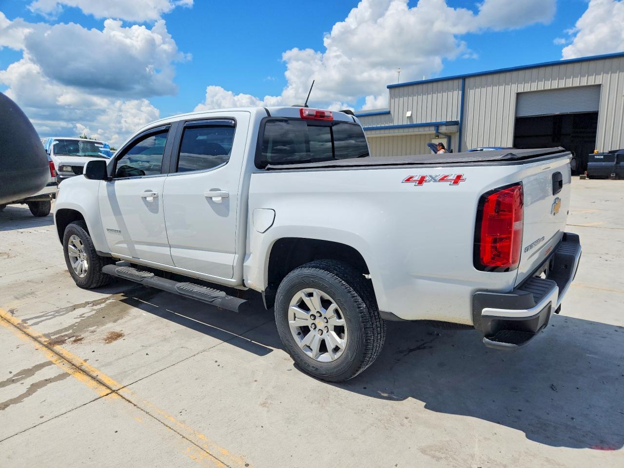 2018 Chevrolet Colorado Lt - Image 2