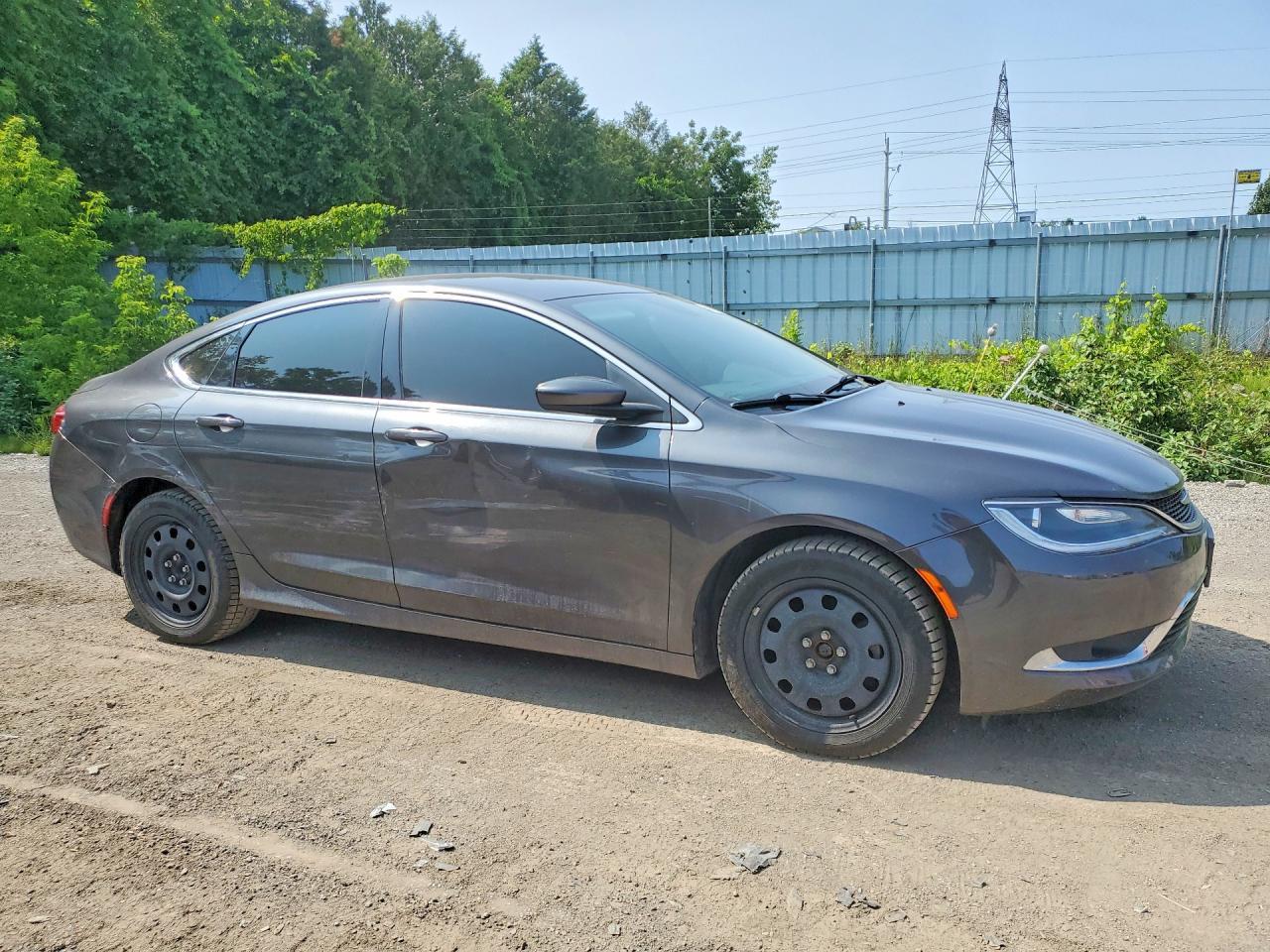 2015 Chrysler 200 Limited - Фото 4