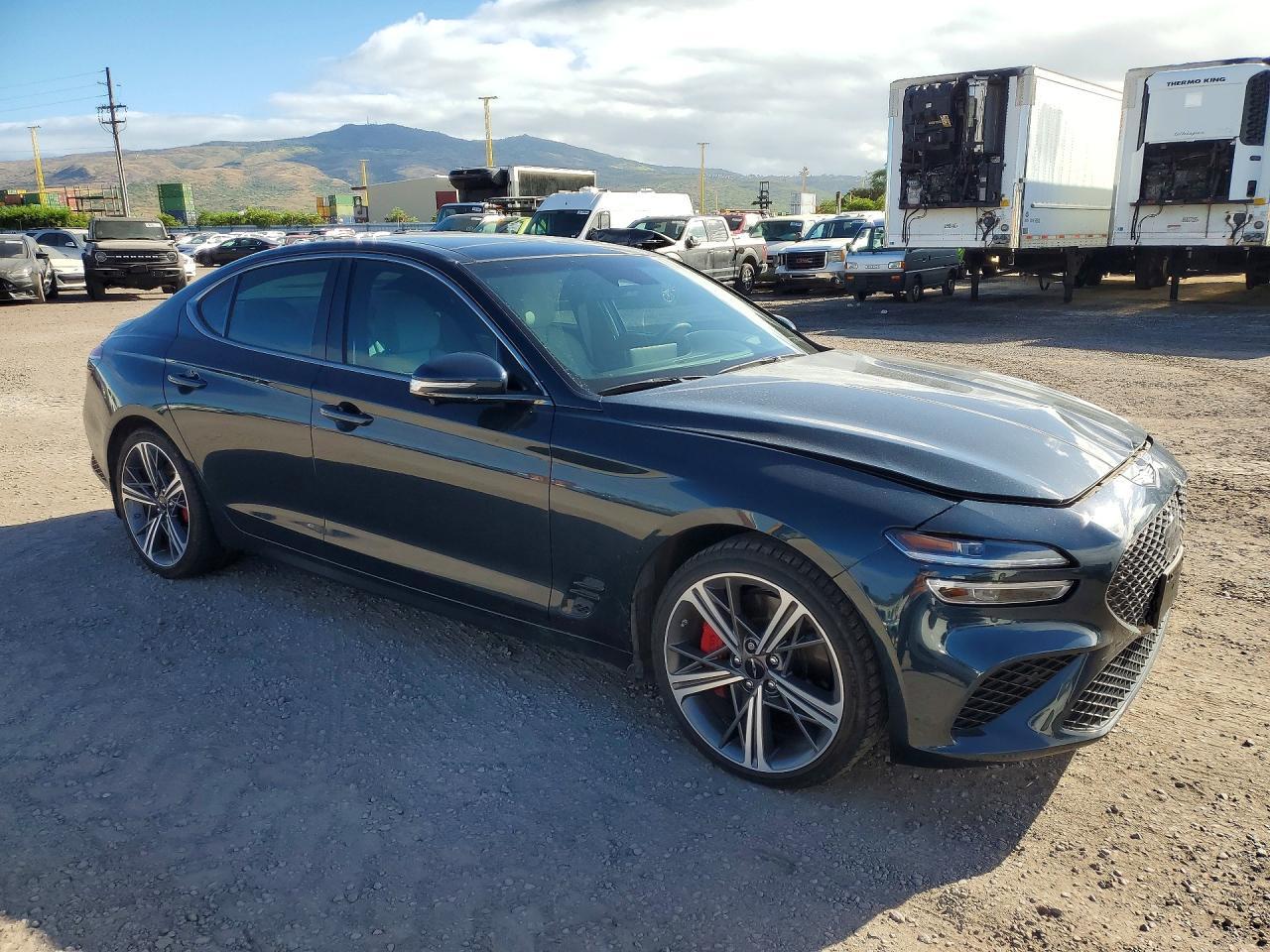 2025 Genesis G70 3.3T Sport Prestige - Image 4