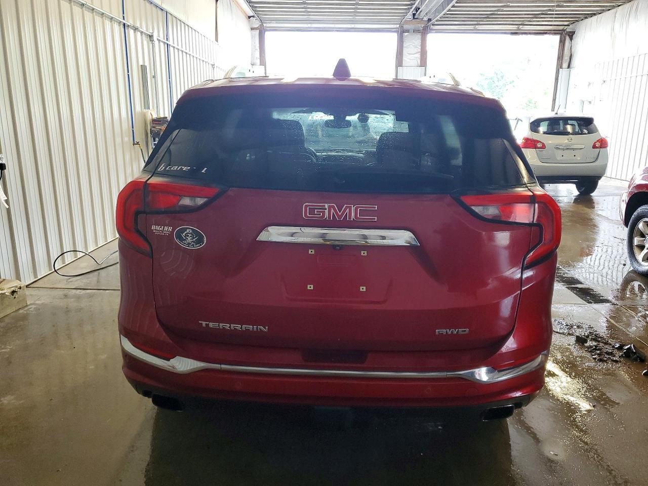 2019 GMC Terrain Denali - Image 6