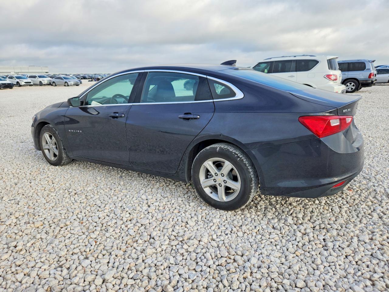 2023 Chevrolet Malibu Lt - Фото 2