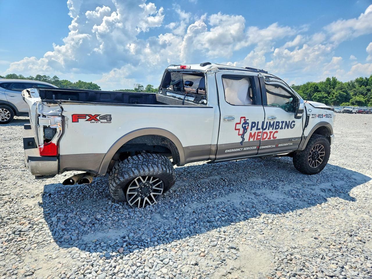 2021 Ford F250 Super Duty - Фото 3