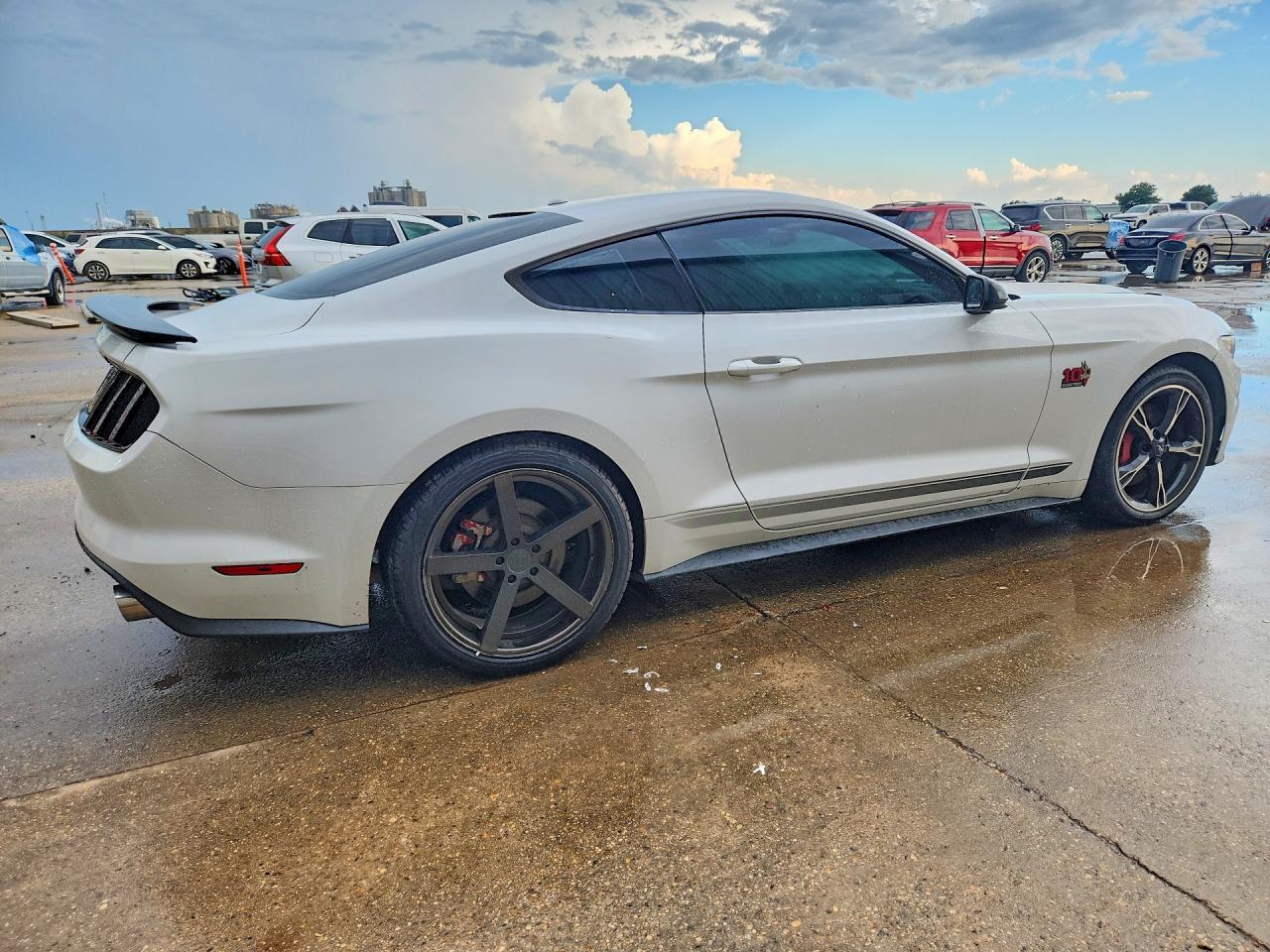 2016 Ford Mustang Gt - Фото 3