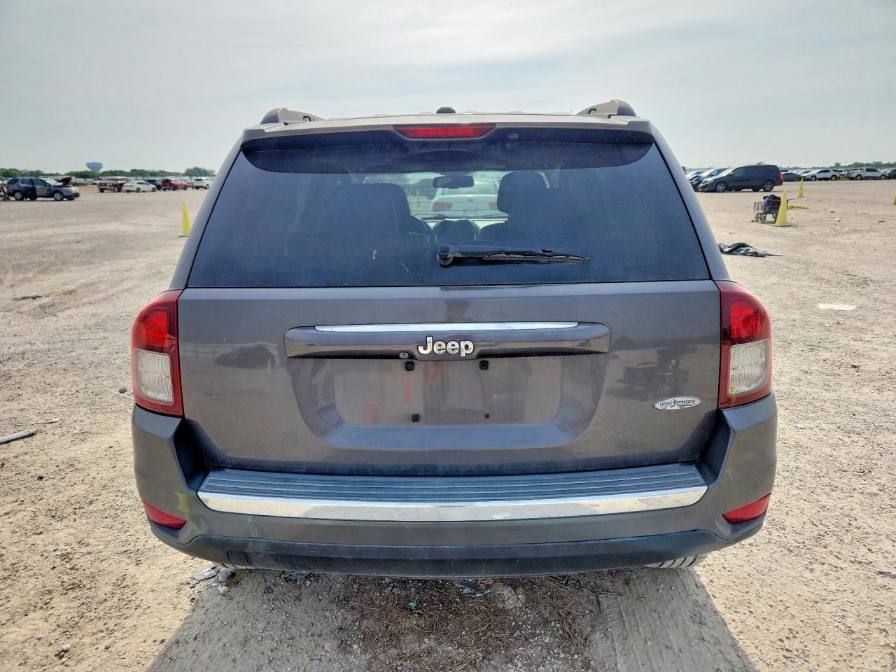 2015 Jeep Compass Latitude - Фото 6