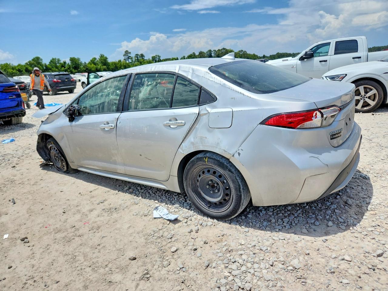 2020 Toyota Corolla Le - Фото 2