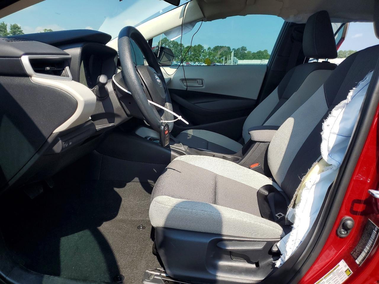 2025 Toyota Corolla Le - Image 7