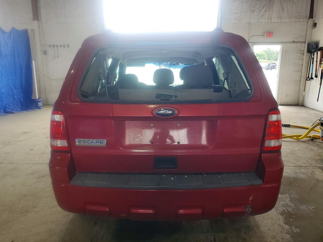 2010 Ford Escape Xls - Фото 6