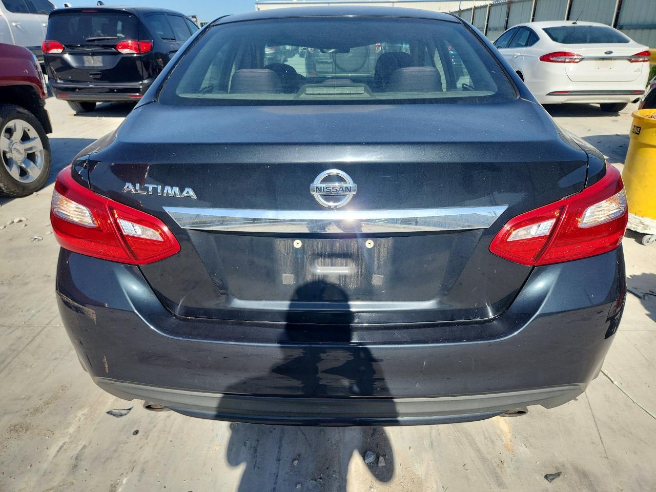 2016 Nissan Altima 2.5 S - Фото 6