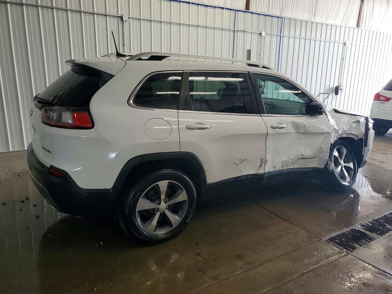 2019 Jeep Cherokee Limited - Image 3