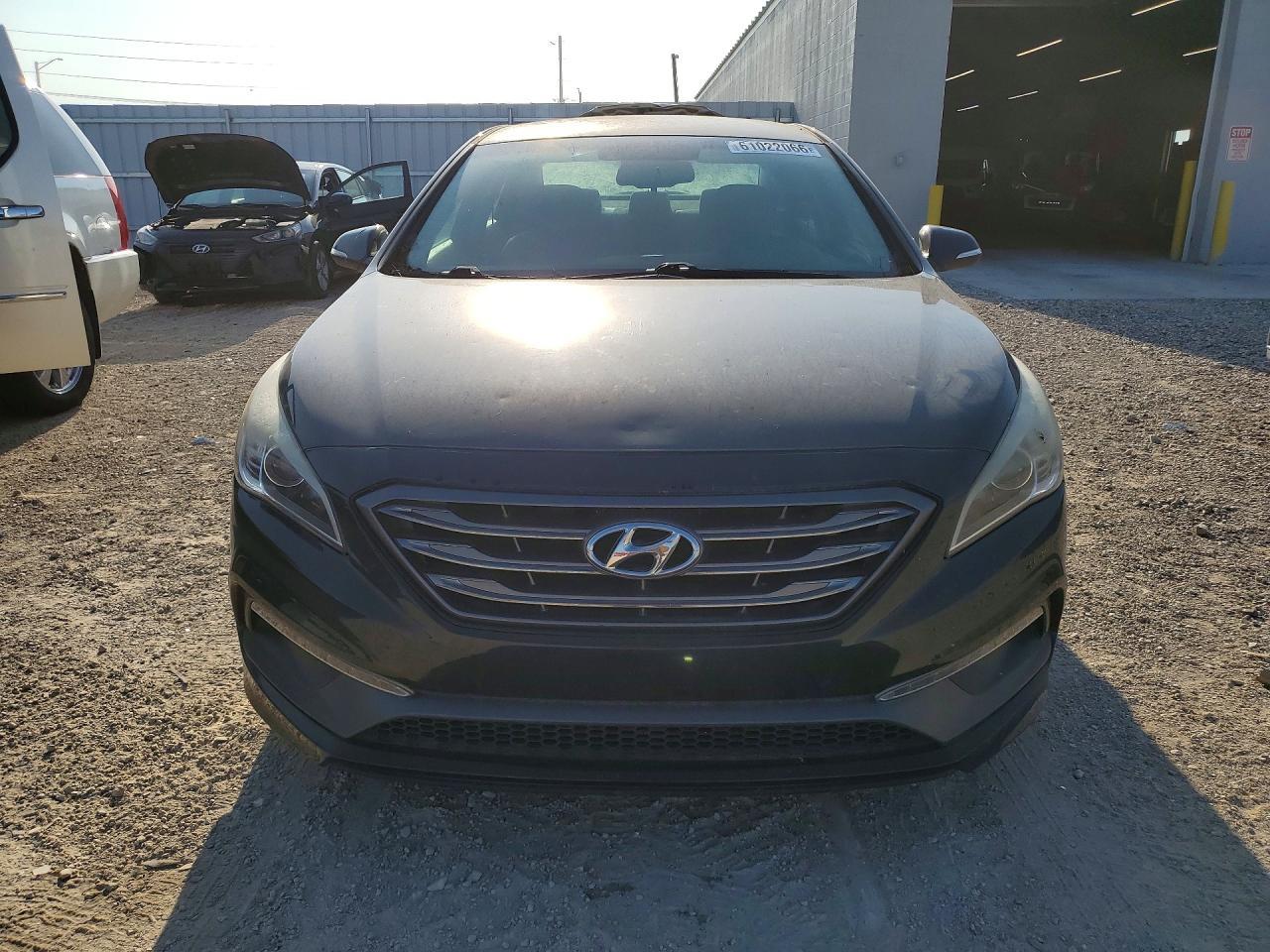 2016 Hyundai Sonata Sport - Image 5